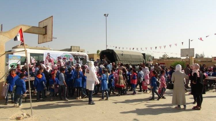 Российские военные провели гуманитарную акцию в сирийской провинции Даръа