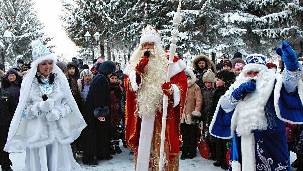 Названы самые популярные Деды Морозы России