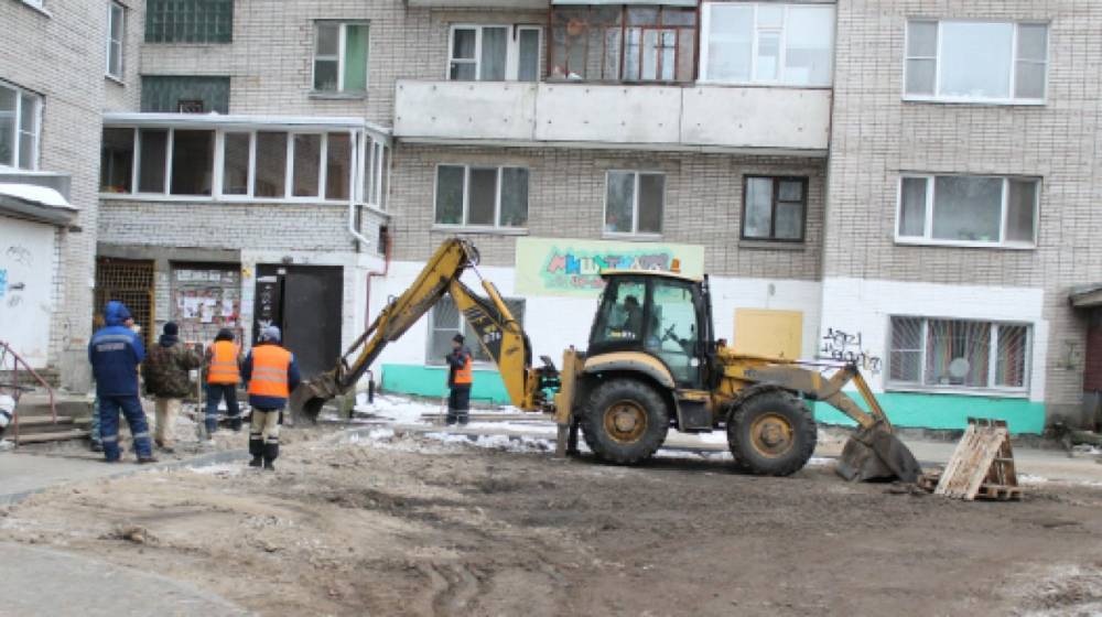 В Архангельске двор на Тимме не успевают благоустроить из-за ошибок в проекте