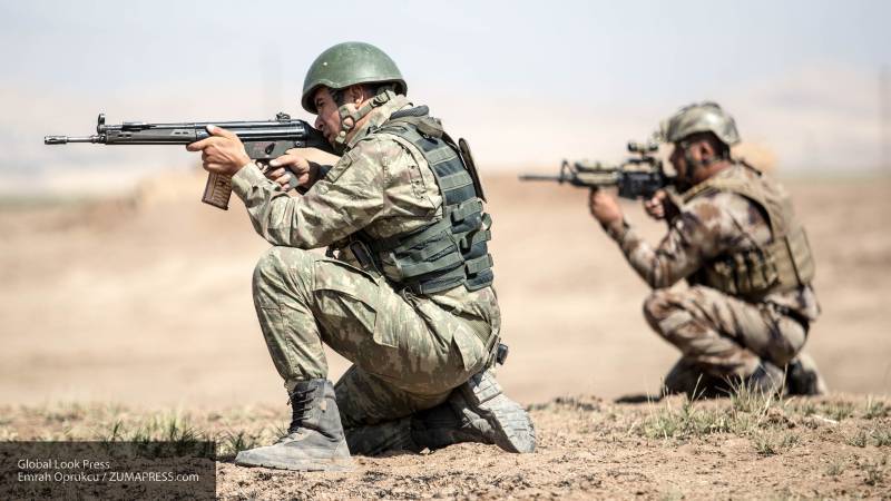 Бойцы протурецких войск уничтожили оружие курдских боевиков в Хасаке