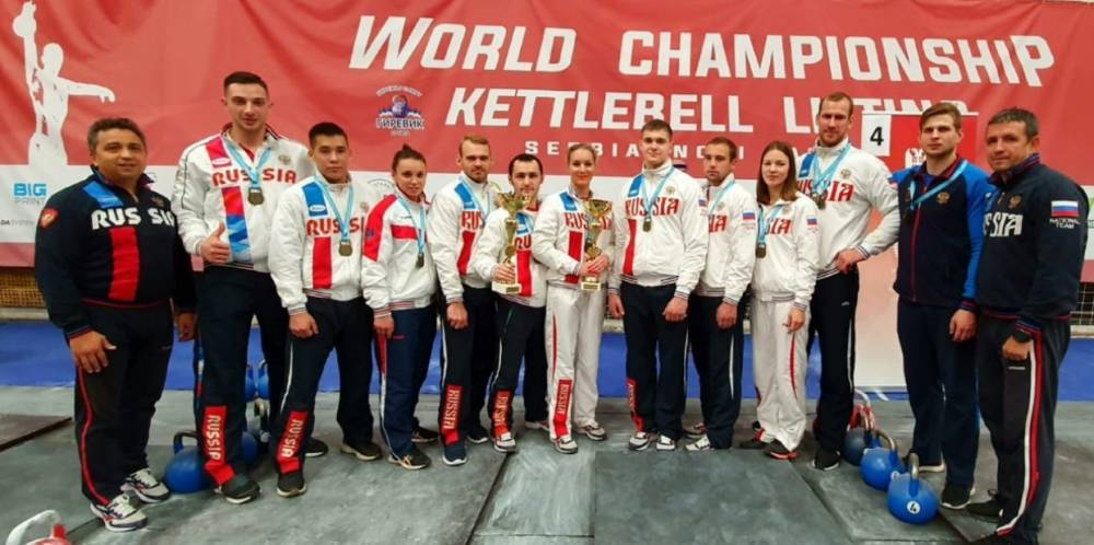 Петербуржцы завоевали золотые медали на чемпионате и первенстве мира по гиревому спорту