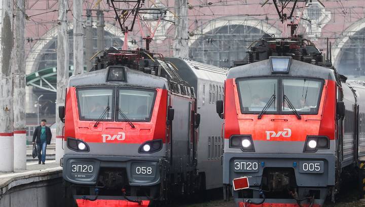 Билеты на поезда в Крым раскупаются по три за минуту