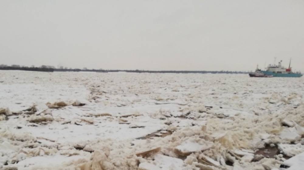 Синоптики рассказали, почему в Архангельске такой сложный осенний ледоход
