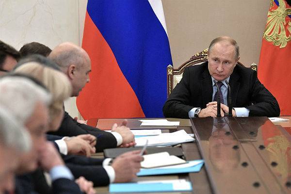 Путин призвал не повторять советских ошибок