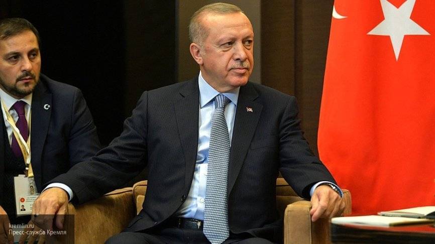 НАТО не помогает Турции бороться с терроризмом, заявил Эрдоган