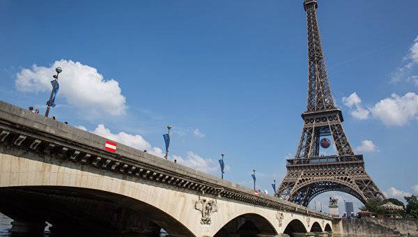 Мэра Парижа раскритиковали за идею создать "французский совхоз"