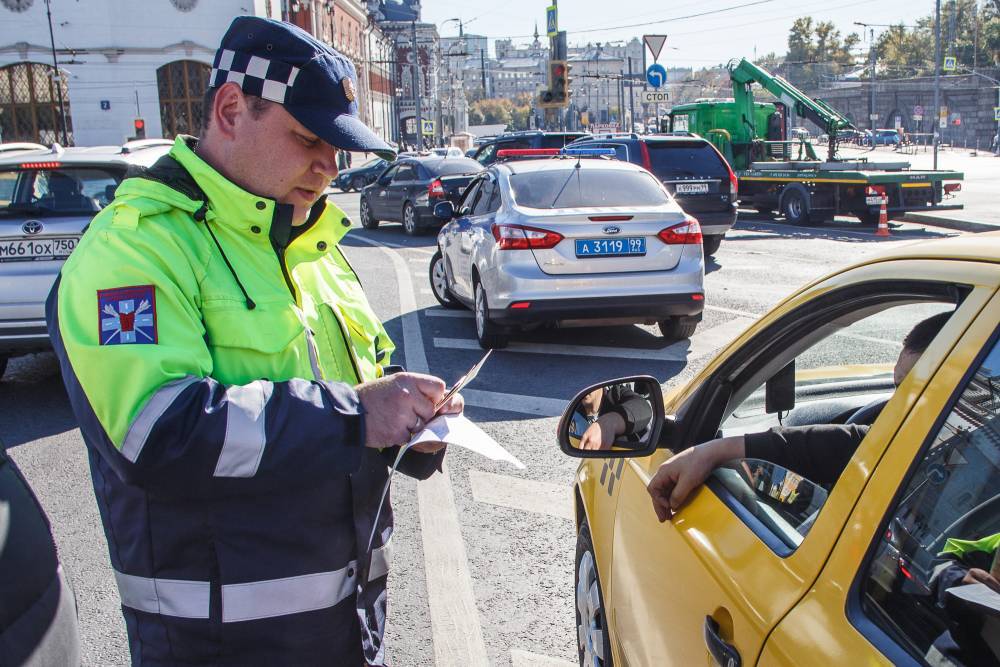 Минтранс предложил запретить осужденным за тяжкие преступления работать в такси