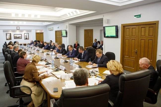 Депутатам Воронежской облдумы представили общественный рейтинг учреждений соцсферы