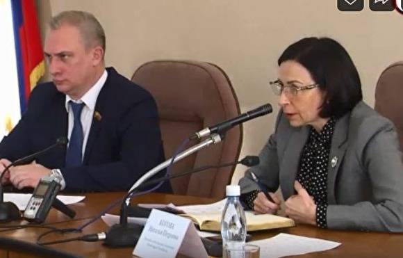 Наталья Котова публично отправила в отставку своего заместителя по дорожному хозяйству