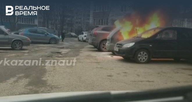 На Проспекте Победы в Казани сгорел автомобиль