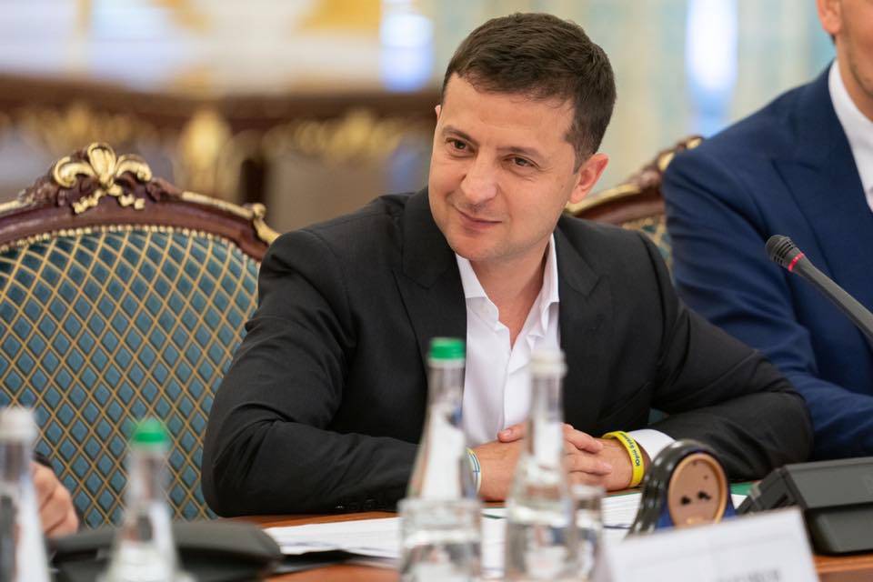 Зеленского обвинили в нарушении трех предвыборных обещаний