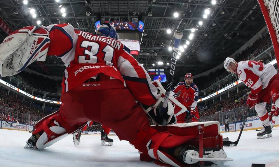 Хокейный «Спартак» впервые за шесть лет обыграл ЦСКА в матче КХЛ