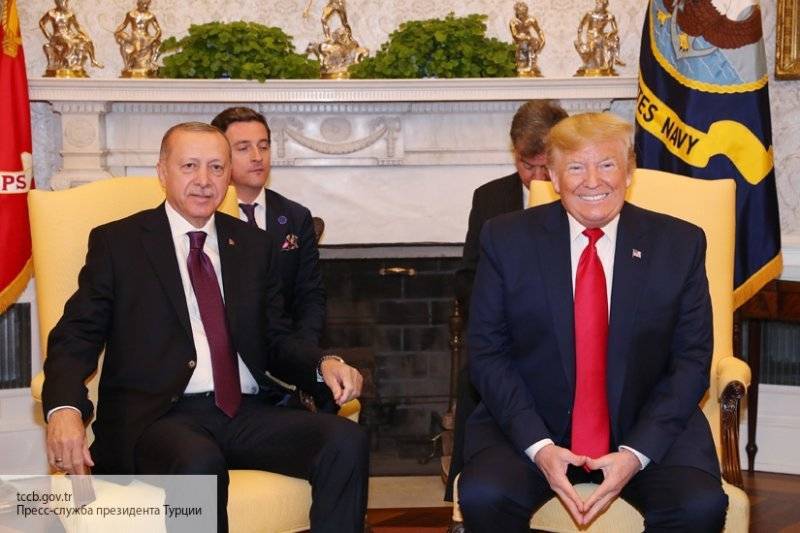 Эрдоган указал Трампу на то, что США поддерживают в Сирии курдских террористов