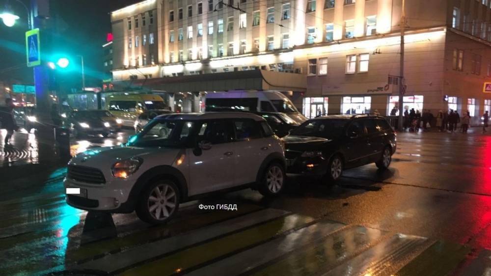 Трехлетний мальчик пострадал в ДТП на площади Победы в Калининграде