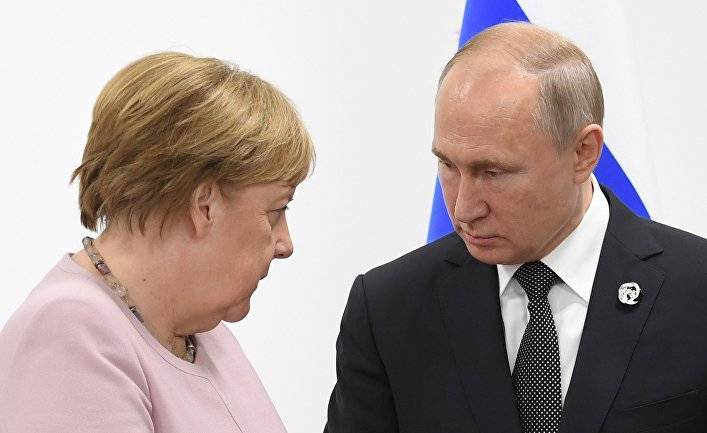 Polskie radio (Польша): Меркель и Путин обсудили ситуацию в Донбассе. Эксперт: Немецко-российское согласие — кажущееся