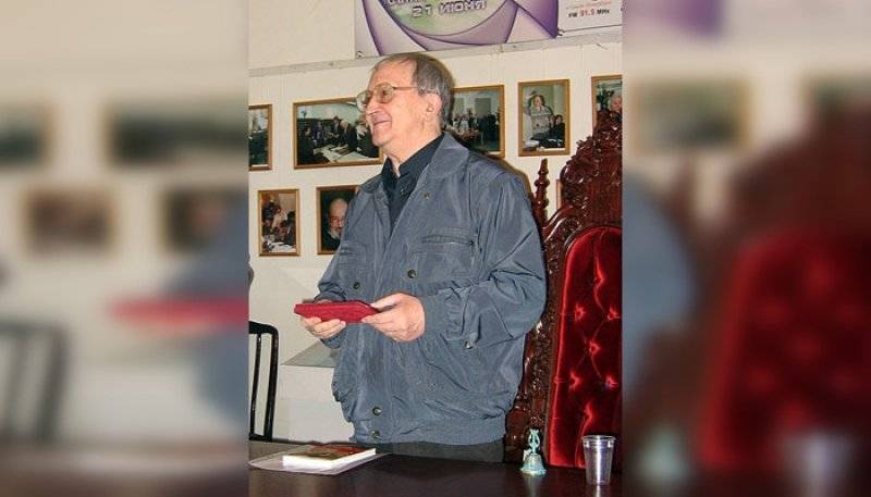 Памятная доска писателю Борису Стругацкому появится в Петербурге
