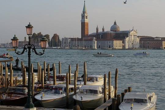 Потоп в Венеции не испугал российских туристов