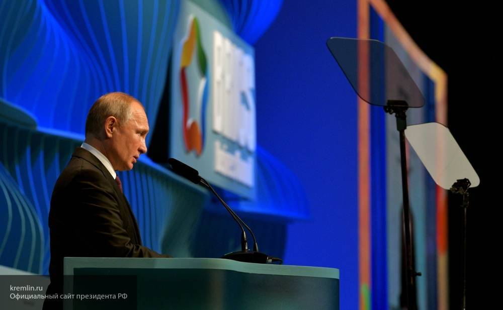 Большая пресс-конференция Путина состоится во второй половине декабря — Песков