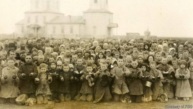 Сто лет  назад Америка спасла миллионы русских от голода