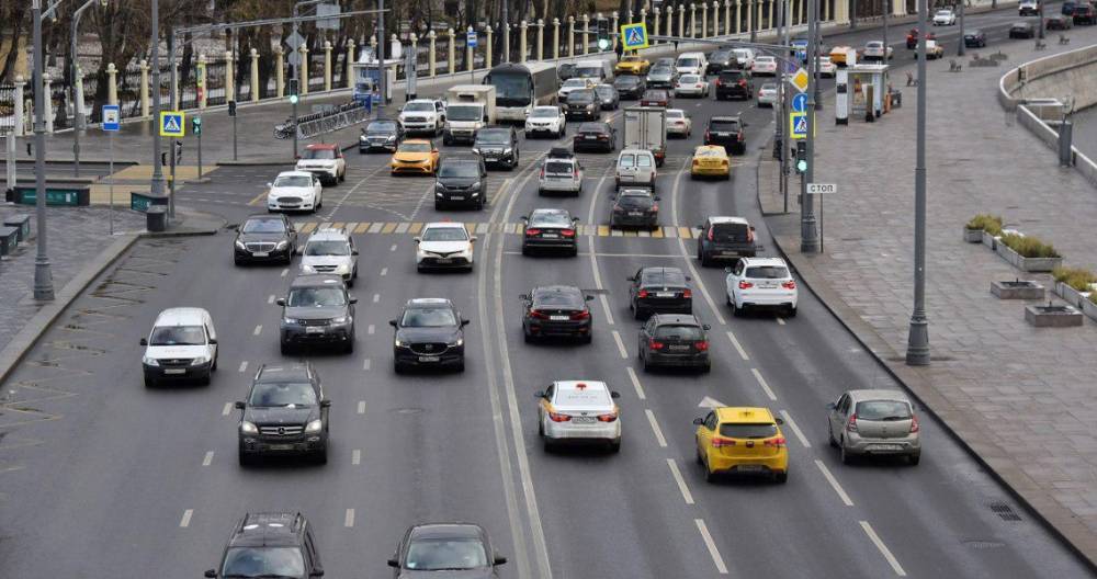 В России могут начать поощрять аккуратных водителей