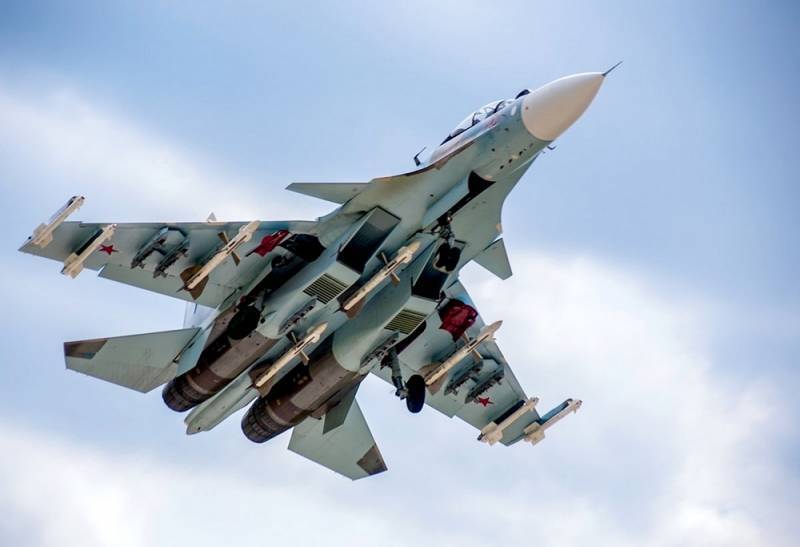 Получив новенькие Су-30СМ, Лукашенко остался недоволен