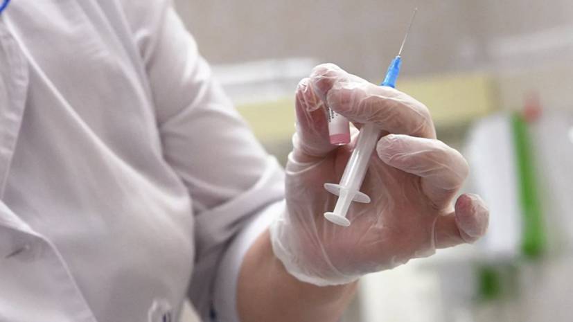В Петербурге около 2 млн человек сделали прививки против гриппа