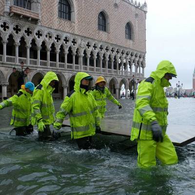 Ситуация в Венеции стабилизируется после рекордного за 50 лет наводнения