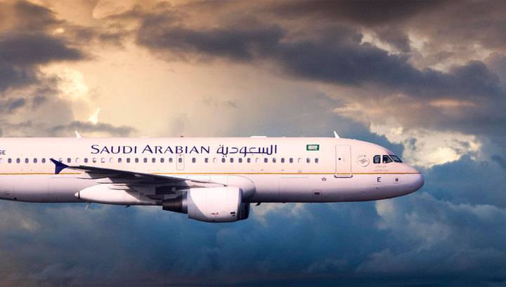 Лайнер Saudi Arabian Airlines экстренно приземлился в Канаде ради спасения двухлетнего малыша