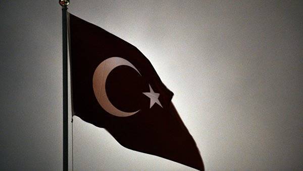 Усидеть на двух стульях: крымский вектор турецкой политики