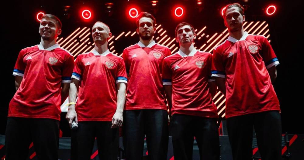 Adidas отреагировал на ситуацию с новой формой сборной России