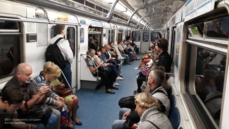 Составлен список вещей, которые петербуржцы оставляют в метро чаще других