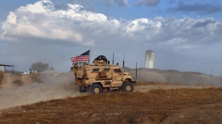 США перебросили военных на базу Сиррин для охраны оккупированных нефтяных полей Сирии