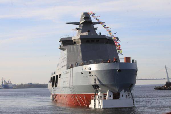 Охрана российской Арктики: ледоколы ВМФ оснастят вооружением