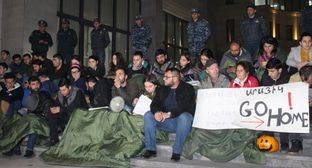 Протесты студентов в Ереване поддержали преподаватели