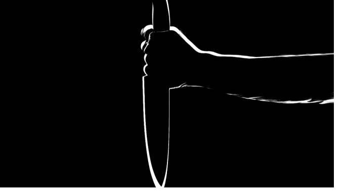 В Красногвардейском районе женщина порезала своего сожителя во время застолья