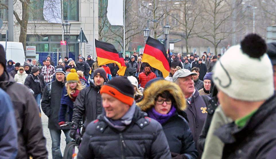 Германия снова расколота: почему недовольных становится все больше