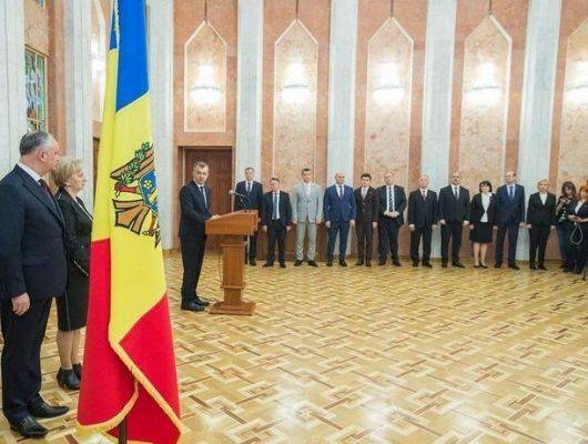 Додон принял присягу: правительство Молдавии приступило к работе