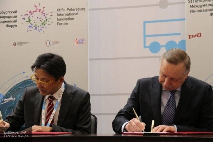 На ПМИФ Беглов и президент «Тойота Мотор» подписали  соглашение о сотрудничестве