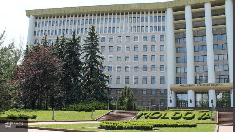 Назначенное в июне правительство Майи Санду отправлено в отставку в Молдавии