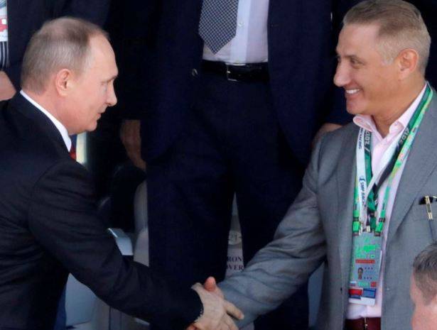 Путин наградил орденом Александра Невского миллиардера Ротенберга