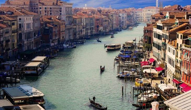 Венеция терпит «апокалиптический» ущерб из-за наводнения