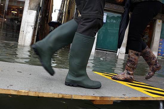 Жительница Венеции рассказала о жизни в городе во время наводнения