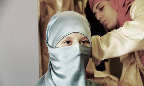 В Татарстане имам женился на школьнице-подростке и оказался «не имамом»