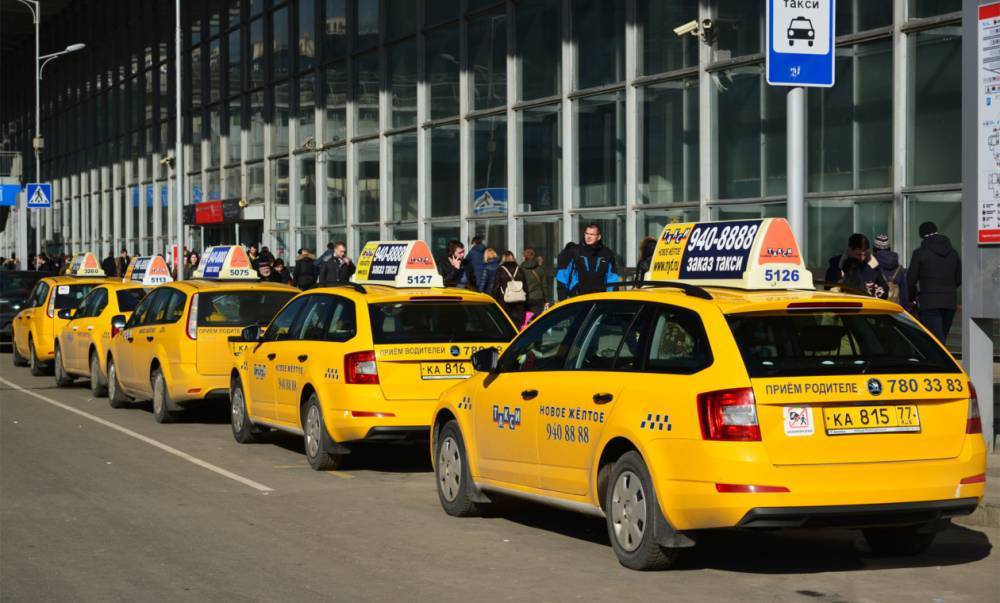«Большинство преступлений в такси совершаются впервые»&nbsp;— активист «Синих ведерок» о запрете водить общественный транспорт людям с судимостью