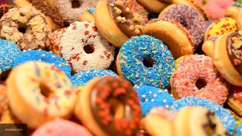 Медики рассказали о вреде употребления сладкого на голодный желудок