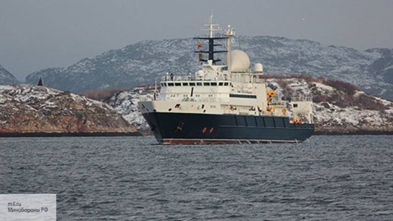 Российское исследовательское судно «Янтарь» напугало США