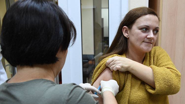 В Крыму продлили вакцинацию против гриппа