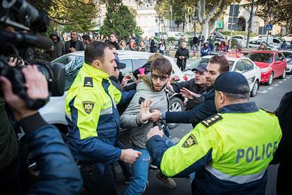 Тбилиси охватили акции протеста после попытки изменить Конституцию
