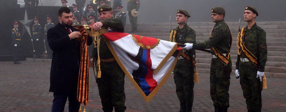 В ДНР наградили воинскую часть за отличие в боях по защите Республики