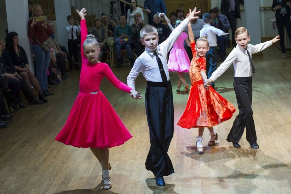 В Мурманске отметят праздник бального танца «Осенние ритмы»